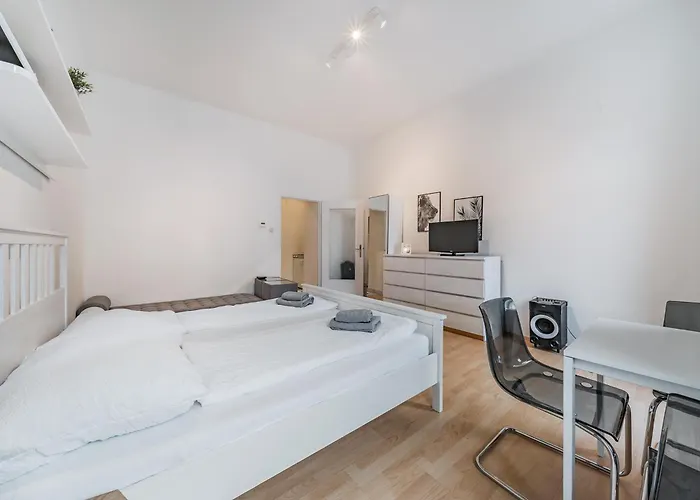 Stylish Apartment *
